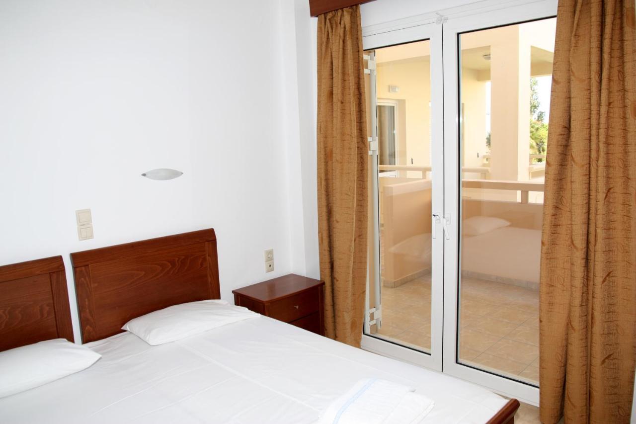 Dimitris Apartments Platanés Zimmer foto